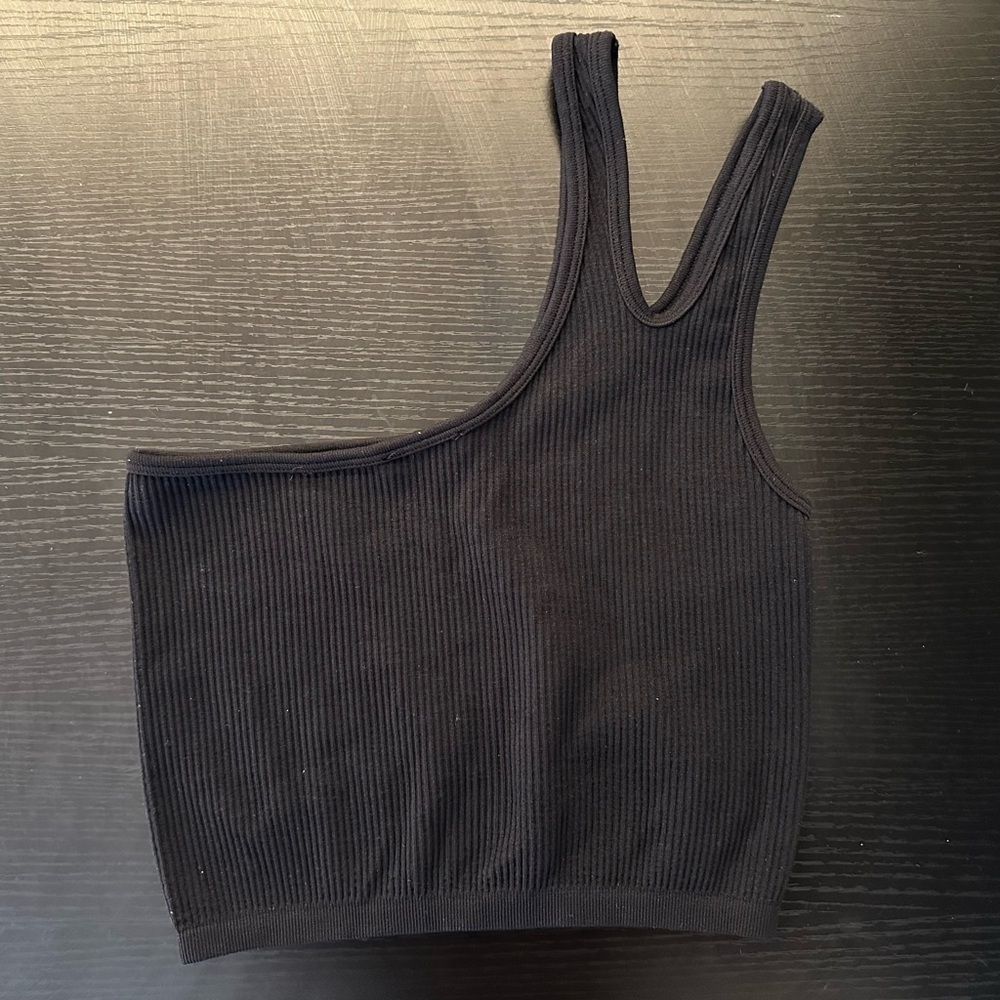 Zara Black Ribbed Asymmetrical Tank Top - Picture 2 of 3